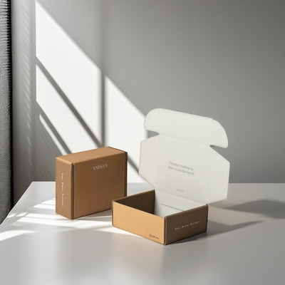 Kraft Corrugated Mailer Box Custom Logo Untuk Pakaian Pembungkusan Hadiah Dan Pengiriman